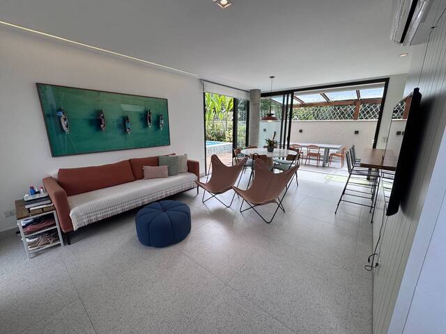 Casa para Venda em São Sebastião - 2